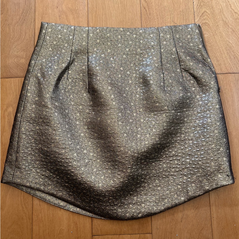 Gold skirt